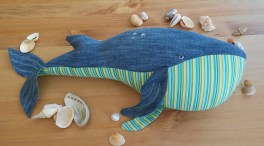 джинсовый кит игрушка